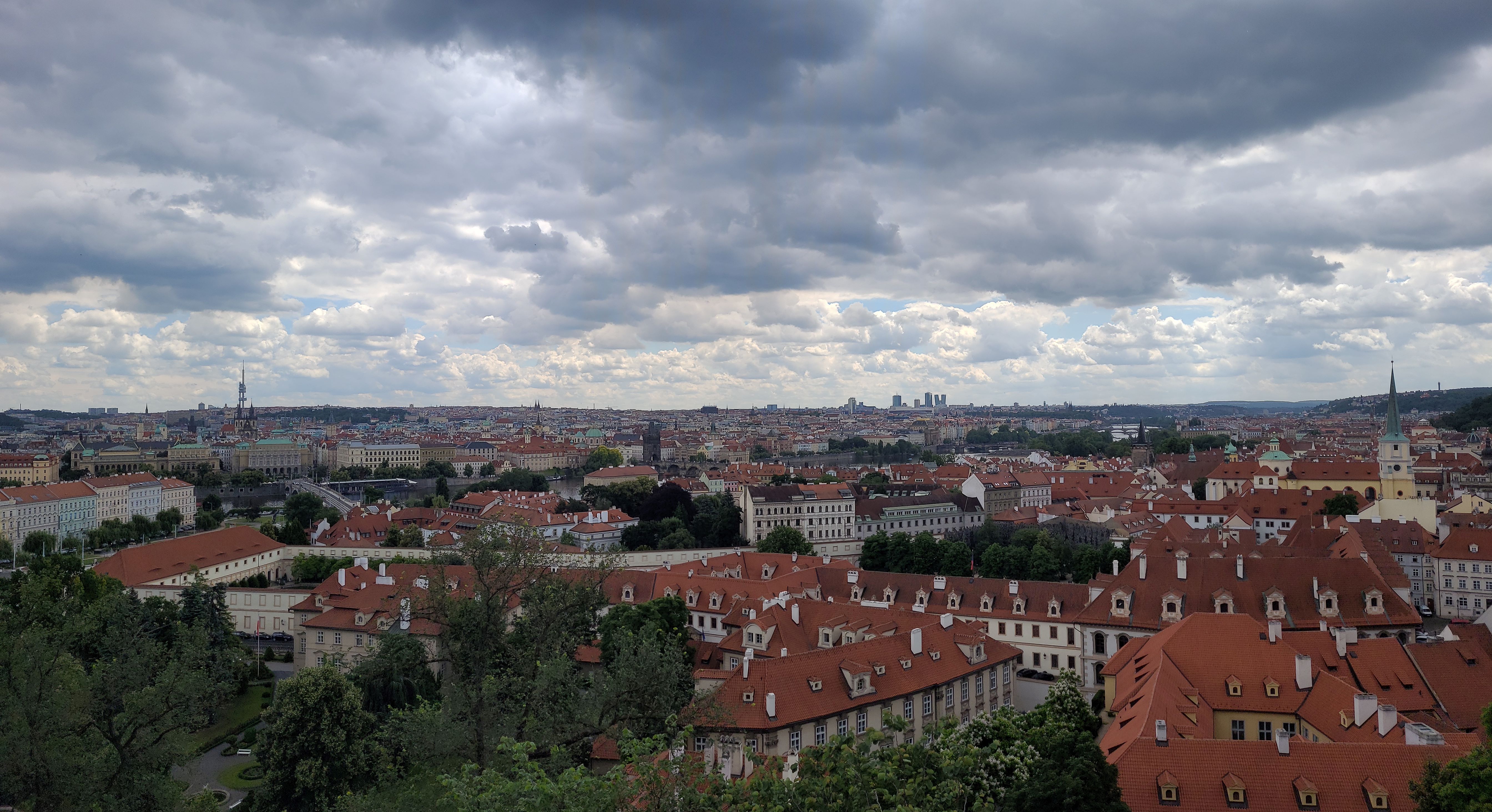 Wycieczka do Kotliny Jeleniogórskiej i Pragi